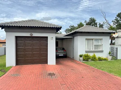 3 Bedroom Townhouse For Sale in Witbank - img