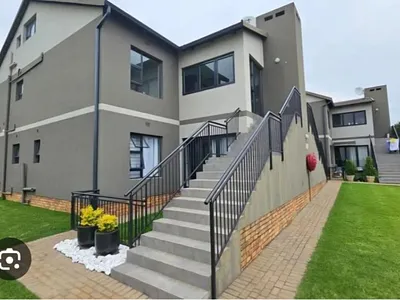 3 Bedroom Townhouse To Rent in Benoni - img