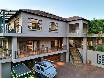 7 Bedroom House For Sale in Centurion - BiUn.webp