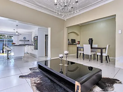 3 Bedroom House For Sale in Johannesburg - nHnz.webp