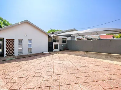 8 Bedroom House For Sale in Pretoria - ZEHA.webp