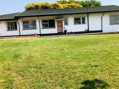 3 Bedroom House For Sale in Kempton Park - iOKu.webp