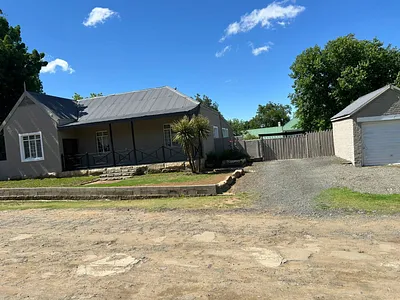 4 Bedroom House For Sale in Ladybrand - QaFZ.webp