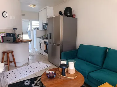 2 Bedroom Apartment For Sale in Kuils River - j1A5.webp