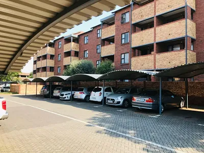 2 Bedroom Apartment For Sale in Pretoria - HE5a.webp