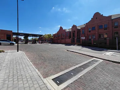 Commercial Property To Rent in Pretoria - Pm0C.webp
