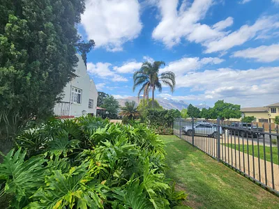 5 Bedroom House For Sale in Ashton - EYxq.webp