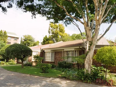 2 Bedroom Townhouse For Sale in Pretoria - SUGz.webp