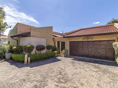 House For Sale in Randburg - Q3Ip.webp