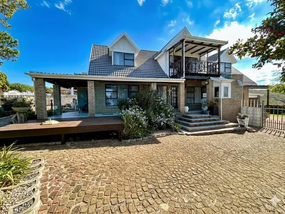 House For Sale in Hartenbos - eVA5.webp