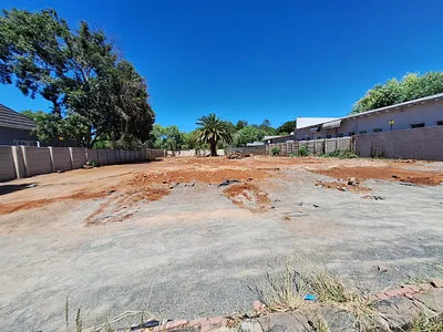 Commercial Property For Sale in Kimberley - FKYf.webp