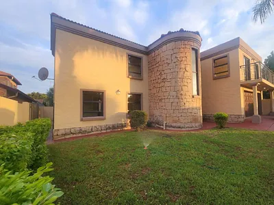 5 Bedroom House For Sale in Centurion - CqkL.webp