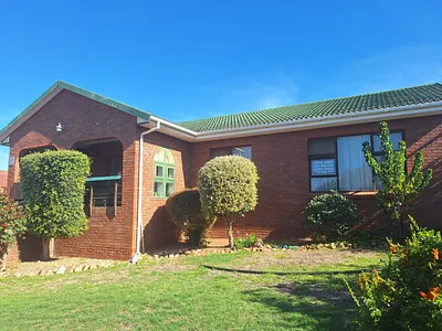 House For Sale in Hartenbos - wtO3.webp