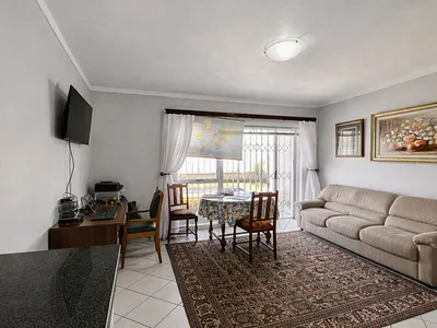 3 Bedroom Apartment For Sale in Groot Brakrivier - img