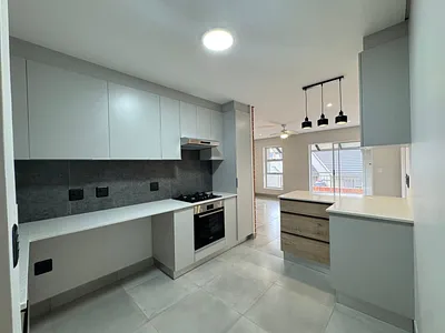 3 Bedroom Apartment For Sale in George - img