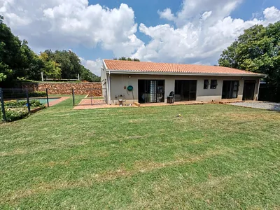 4 Bedroom House To Rent in Centurion - img