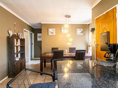 2 Bedroom Townhouse For Sale in Pretoria - L1Xz.webp