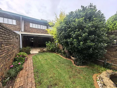 2 Bedroom House For Sale in Centurion - kqDd.webp