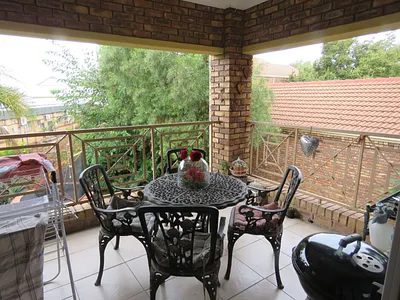 2 Bedroom Apartment For Sale in Centurion - hlTO.webp