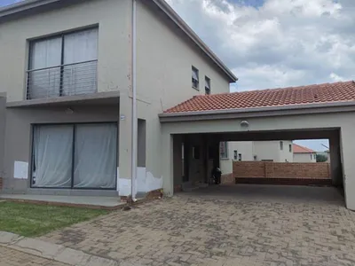 3 Bedroom House For Sale in Witbank - vOGr.webp