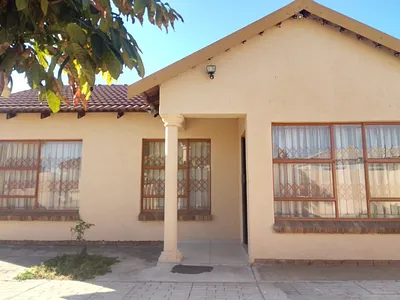 3 Bedroom House For Sale in Polokwane - eg1q.webp