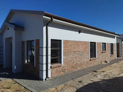 3 Bedroom House For Sale in Albertinia - img