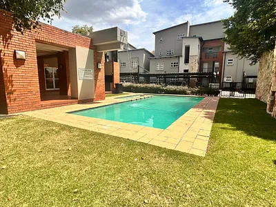 2 Bedroom Apartment For Sale in Sandton - Blu4.webp