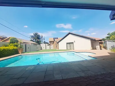 3 Bedroom House For Sale in Pretoria - img
