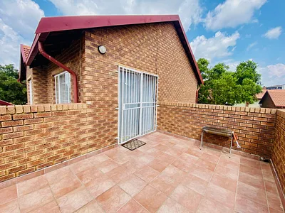 2 Bedroom Apartment For Sale in Centurion - img