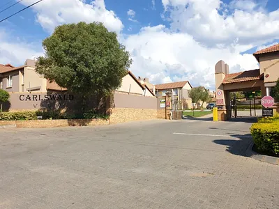 3 Bedroom Apartment To Rent in Midrand - fpSH.webp
