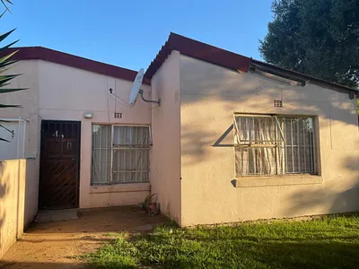 2 Bedroom Townhouse For Sale in Randburg - img