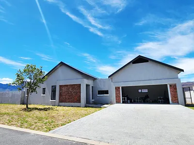 3 Bedroom House For Sale in Paarl - 9wuM.webp