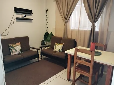 2 Bedroom Apartment For Sale in Port Elizabeth - img