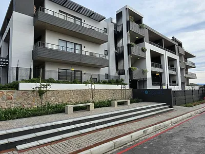 2 Bedroom House For Sale in Mossel Bay - 39WM.webp