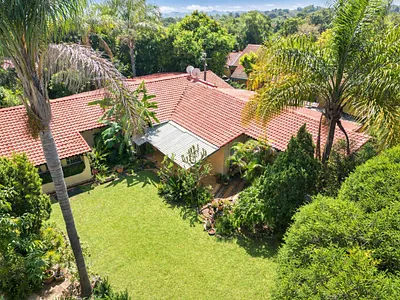 4 Bedroom House For Sale in Roodepoort - aEux.webp