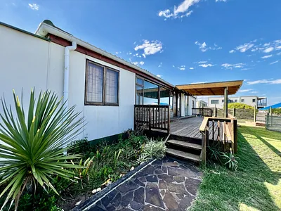 3 Bedroom House For Sale in Groot Brakrivier - gpCV.webp