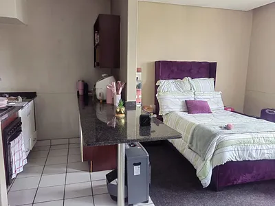 Apartment To Rent in Johannesburg - yexA.webp