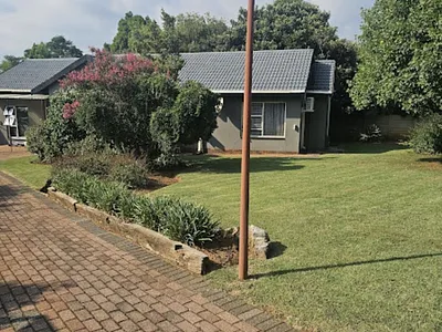 4 Bedroom House For Sale in Johannesburg - img