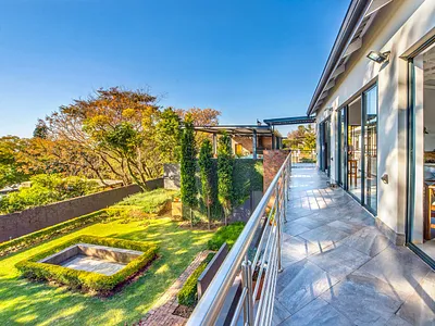 8 Bedroom House For Sale in Pretoria - dltx.webp