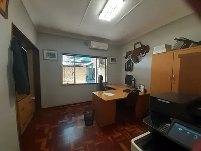 Commercial Property For Sale in Centurion - glMl.webp