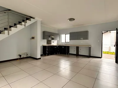 2 Bedroom Townhouse To Rent in Midrand - LkRp.webp