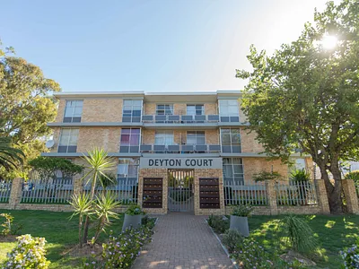 2 Bedroom Apartment For Sale in Port Elizabeth - img