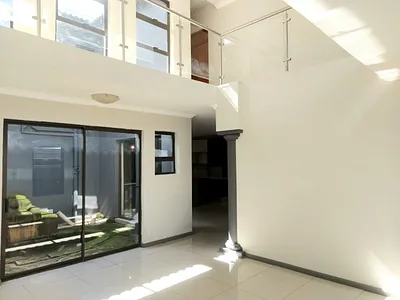 6 Bedroom House For Sale in Pretoria - etSy.webp