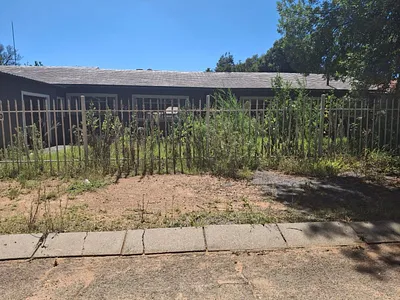 4 Bedroom House For Sale in Klerksdorp - LhkK.webp