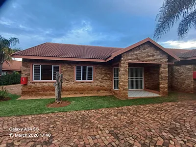 3 Bedroom Townhouse For Sale in Klerksdorp - nYBj.webp