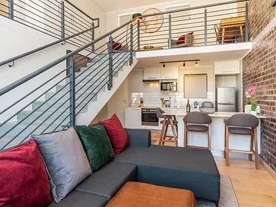1 Bedroom Apartment For Sale in Cape Town - nCi8.webp