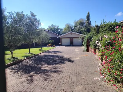 4 Bedroom House For Sale in Ladybrand - VgRP.webp