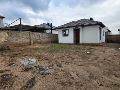 2 Bedroom House For Sale in Midrand - 8IGY.webp