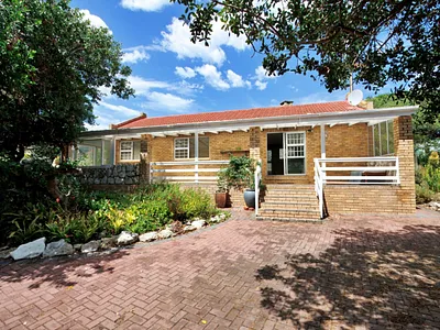 3 Bedroom House For Sale in Stilbaai West, Stilbaai - eiCM.webp