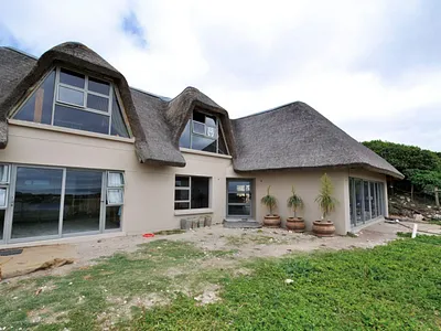 4 Bedroom House For Sale in Stilbaai West, Stilbaai - GDvT.webp
